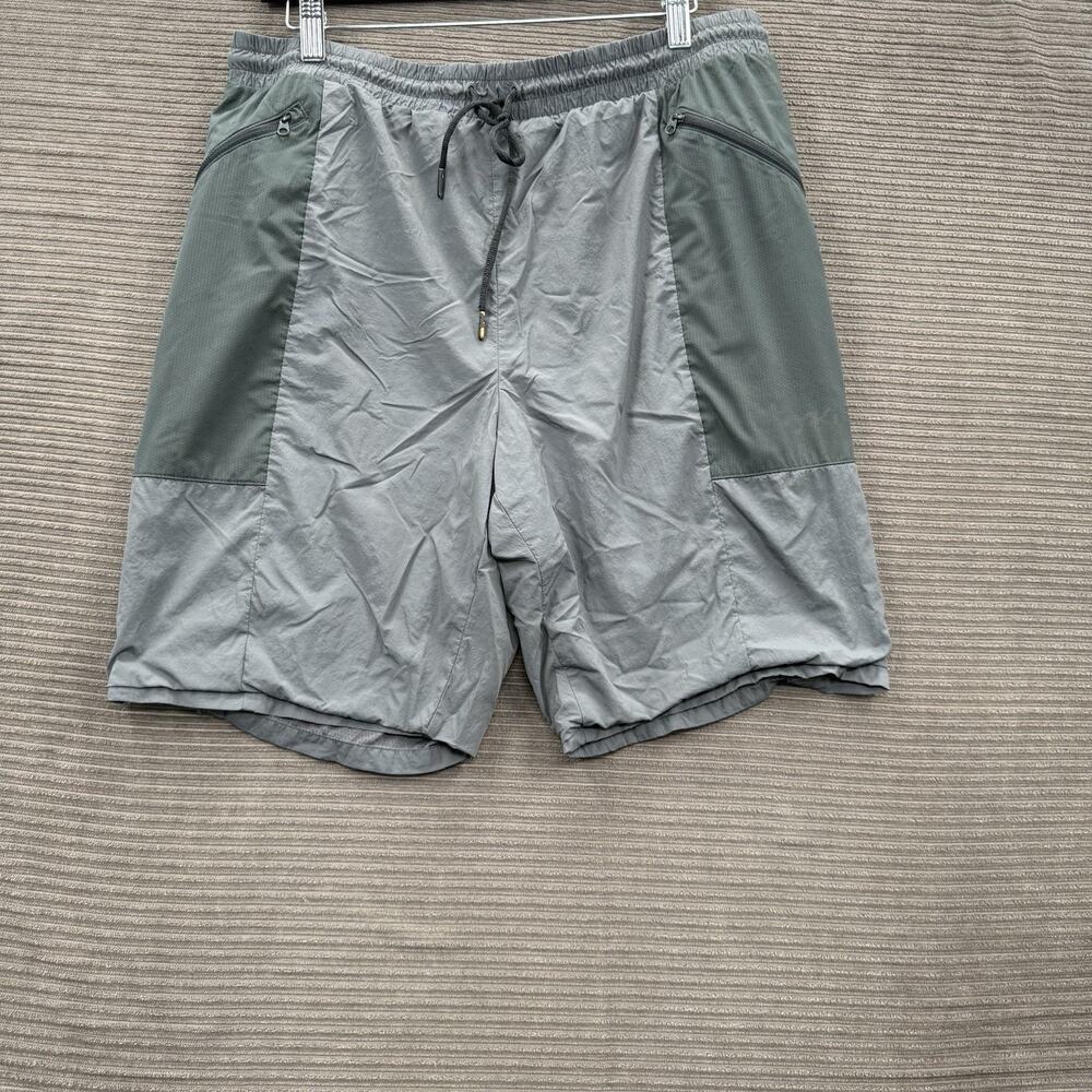 Oakley Swim Shorts Men Large Gray Polyester Drawstring Beach Weekend Vacation.